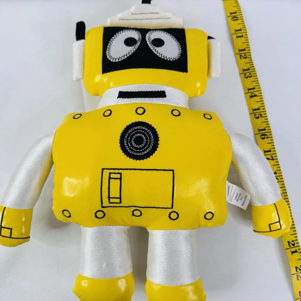 Yo Gabba Gabba Plex Robot Plush Toy 13 Inch GabbaCadabra 2012 Yellow Robot Vinyl